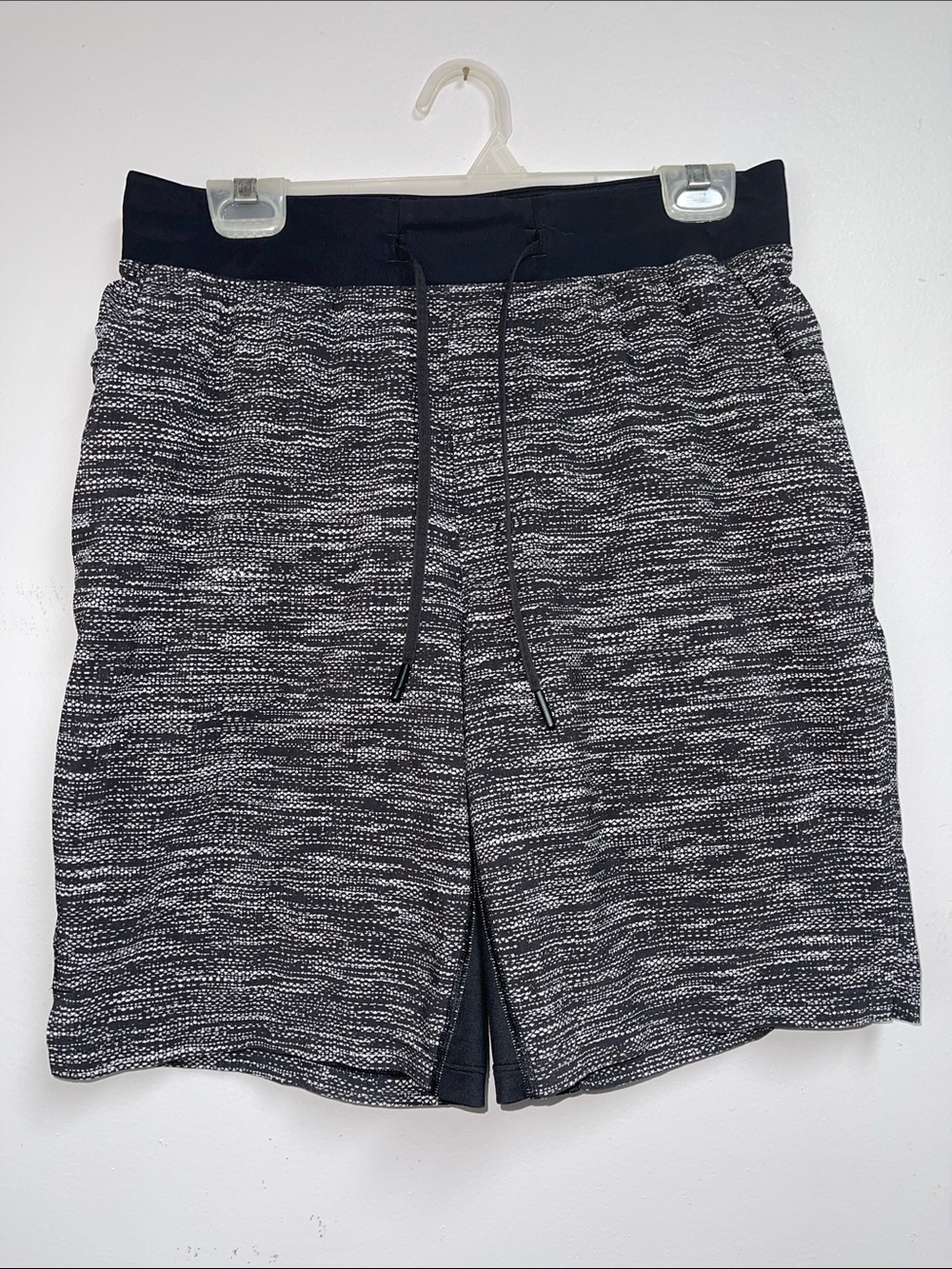 Lululemon T.H.E. Short *9"
